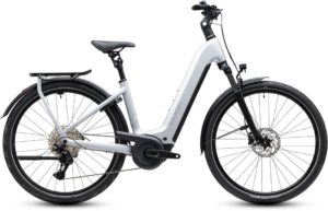 CUBE Kathmandu Hybrid ONE 800