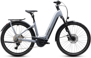 CUBE Kathmandu Hybrid EXC 800
